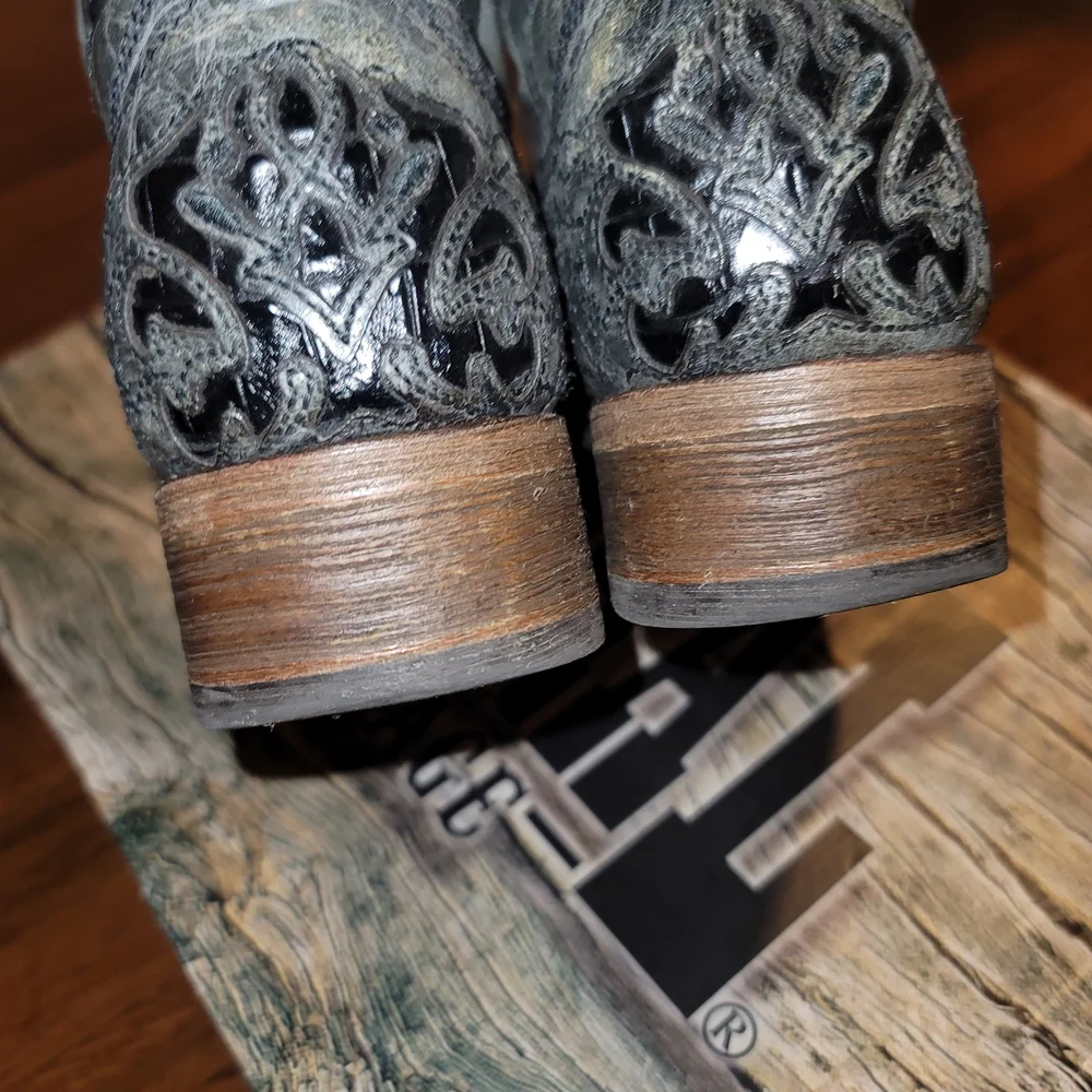 Embroidered Black and Gray Cowboy Boots - Picture 3 of 6